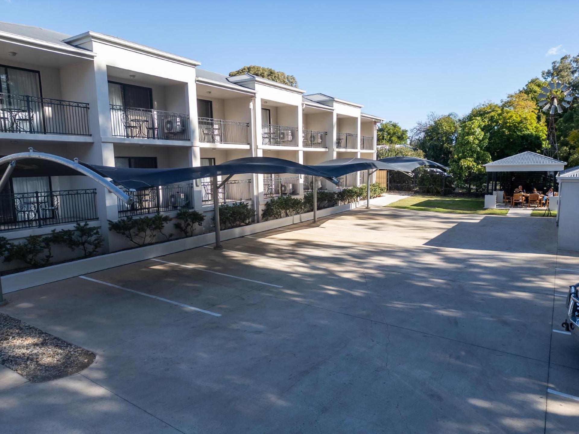 Dalby Fairway Motor Inn מראה חיצוני תמונה